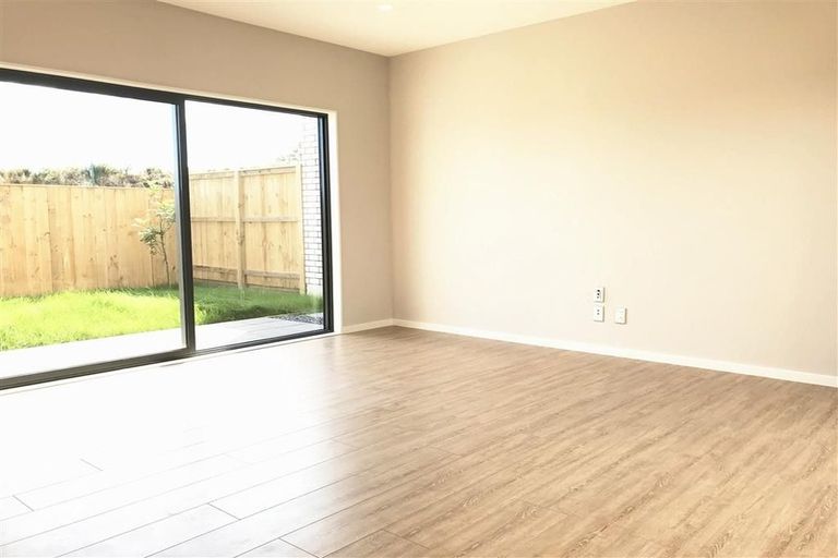 Photo of property in 7b Mcquoids Road, Flat Bush, Auckland, 2019