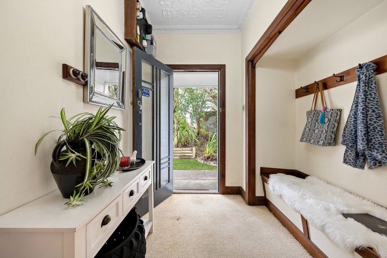 Photo of property in 7 Homebush Road, Khandallah, Wellington, 6035