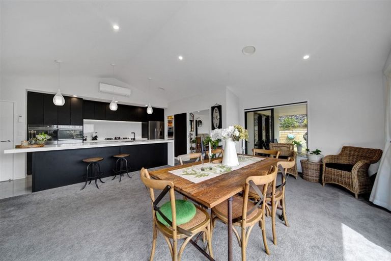 Photo of property in 36 Fernbrook Drive, Hurworth, New Plymouth, 4310