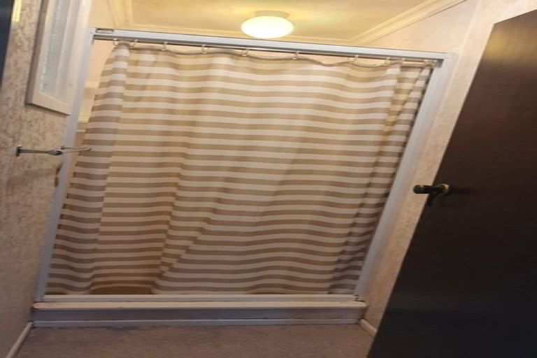 Photo of property in 38 Penrith Street, Westown, New Plymouth, 4310