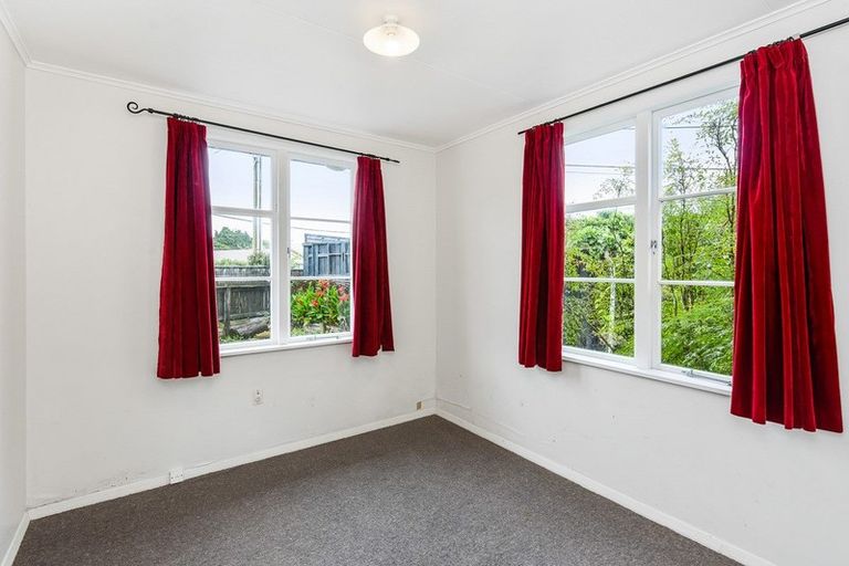 Photo of property in 24 Parakai Street, Paraparaumu, 5032