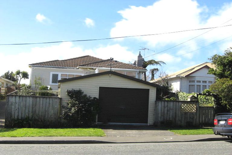 Photo of property in 10a Chamberlain Road, Karori, Wellington, 6012