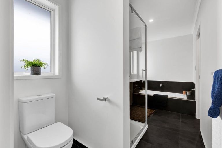 Photo of property in 33a List Street, Welbourn, New Plymouth, 4310