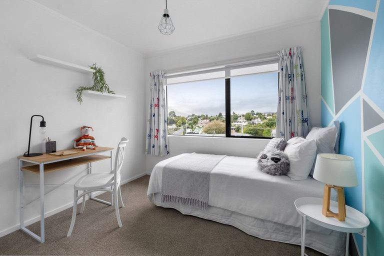 Photo of property in 37 Poike Road, Hairini, Tauranga, 3112