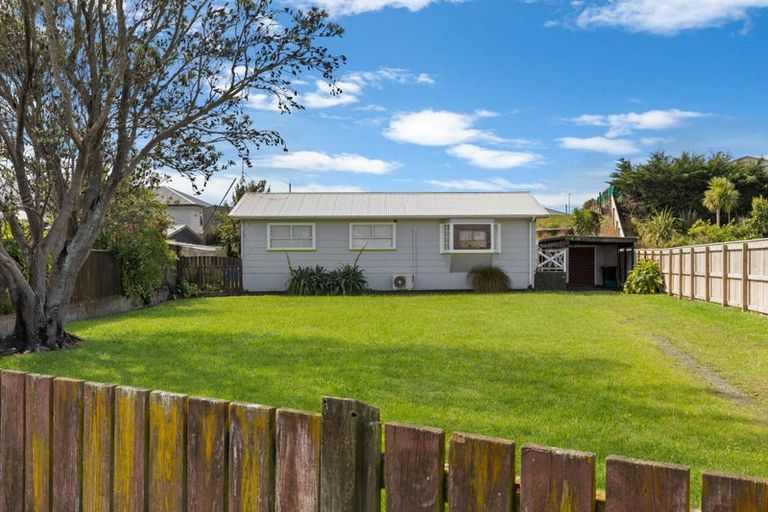 Photo of property in 61 Edinburgh Terrace, Foxton Beach, Foxton, 4815