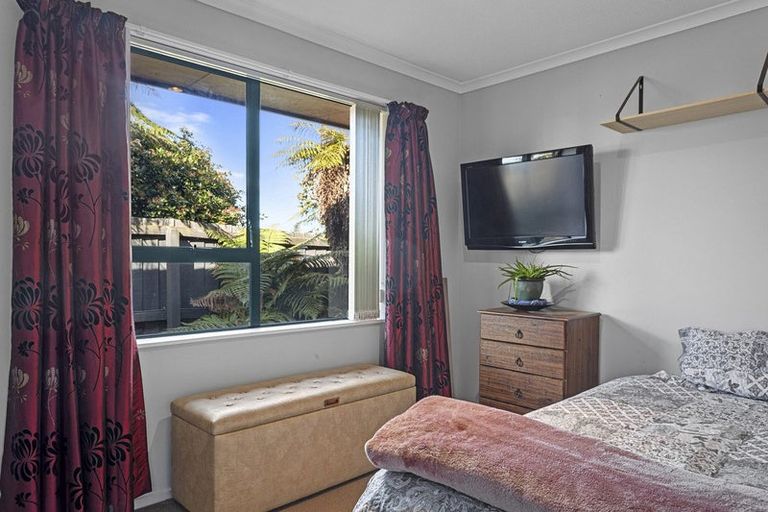 Photo of property in 16 Matthews Street, Kaiapoi, 7630