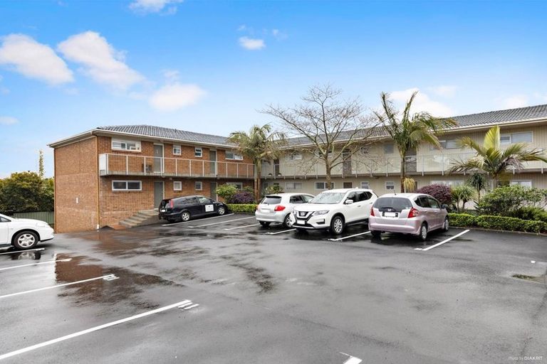Photo of property in 17/83 Lake Road, Devonport, Auckland, 0622