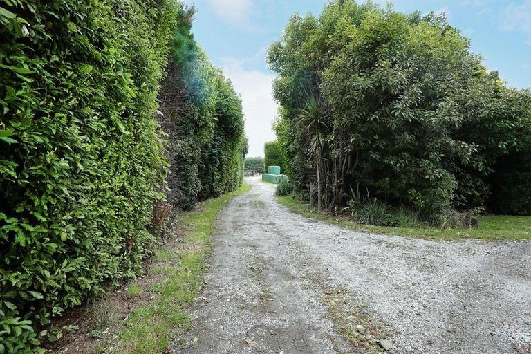 Photo of property in 898 Bluff Highway, Woodend, Invercargill, 9877