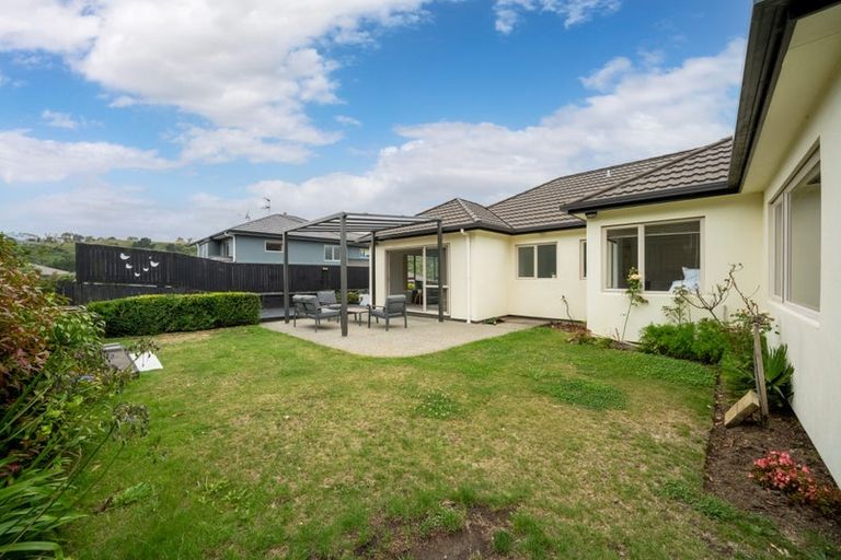 Photo of property in 50 Te Puia Drive, Aotea, Porirua, 5024