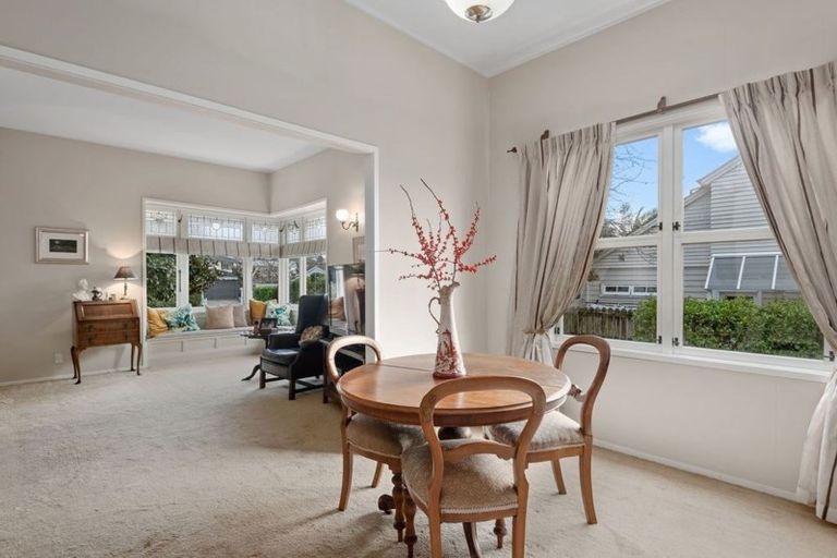 Photo of property in 3 Crete Avenue, Milford, Auckland, 0620