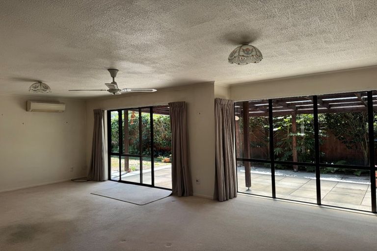 Photo of property in 2/38 Beauford Place, Parklands, Christchurch, 8083