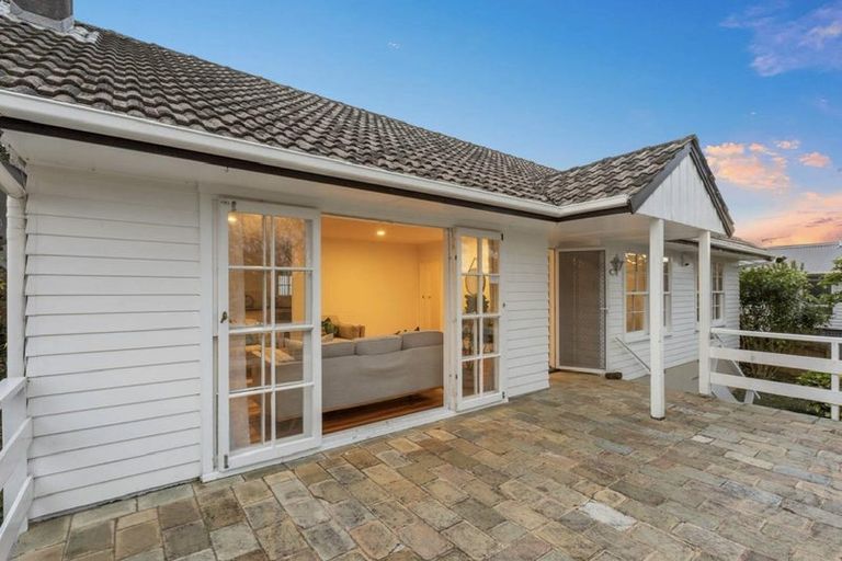 Photo of property in 65 Monarch Avenue, Hillcrest, Auckland, 0627