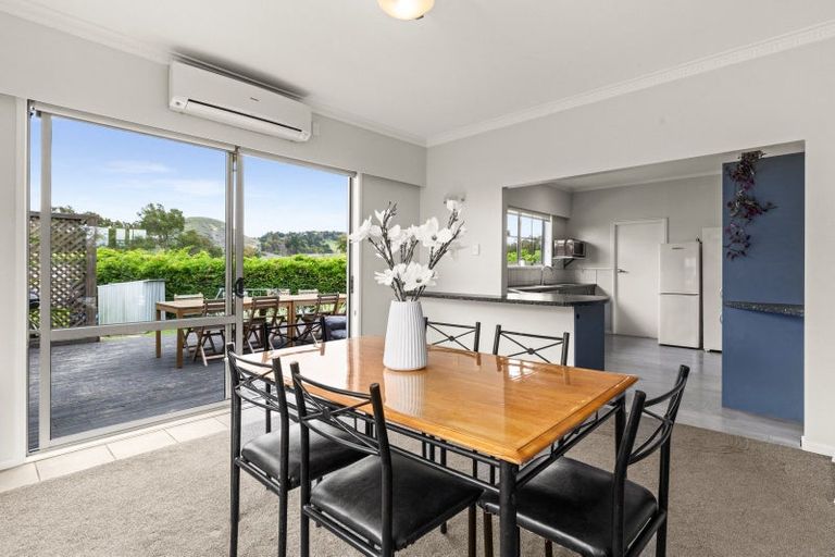 Photo of property in 114 Avondale Road, Taradale, Napier, 4112