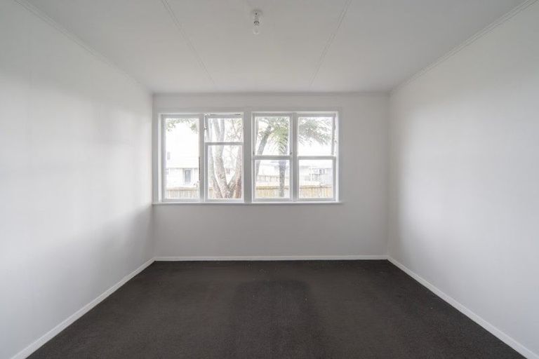 Photo of property in 2 Butler Place, Fairfield, Hamilton, 3214