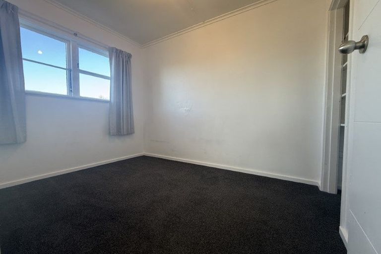 Photo of property in 9-11 Raleigh Street, Vogeltown, New Plymouth, 4310