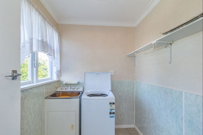 Photo of property in 196 Cambridge Street, Levin, 5510