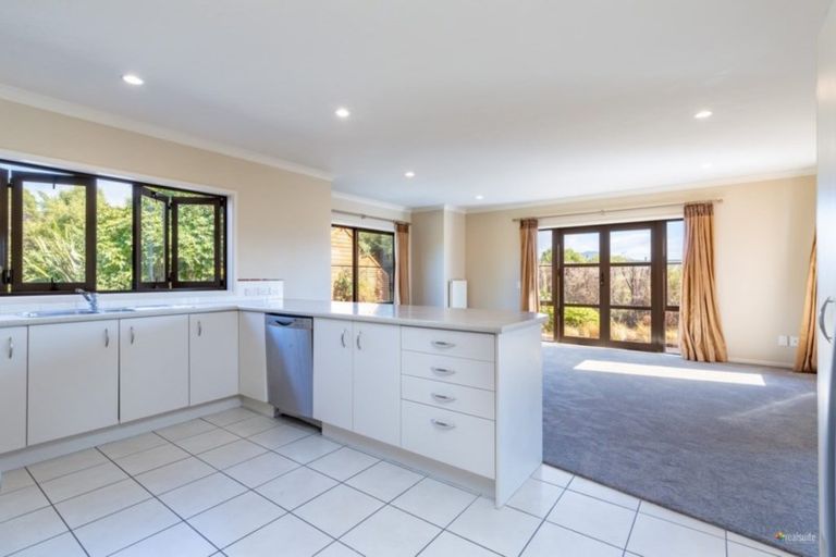 Photo of property in 70 Mount Marua Way, Timberlea, Upper Hutt, 5018