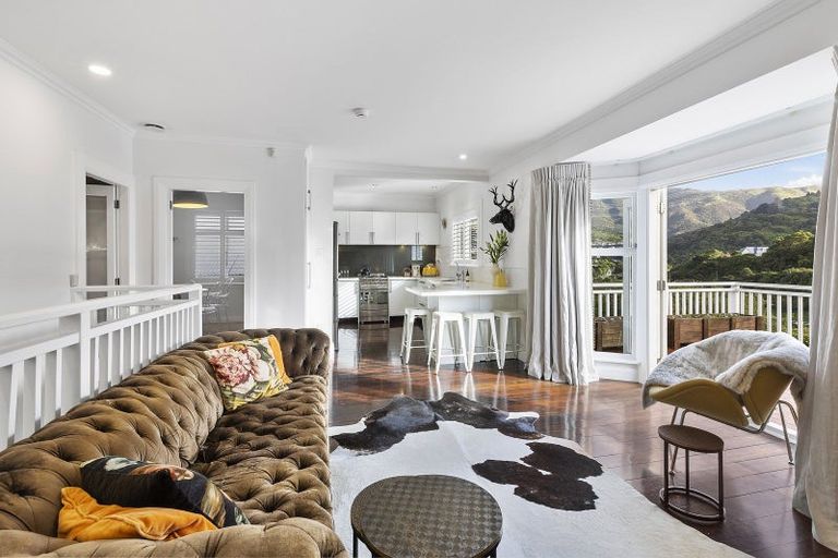 Photo of property in 12 Trelissick Crescent, Ngaio, Wellington, 6035