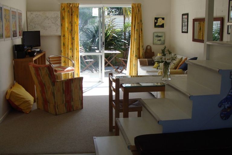 Photo of property in 65 Moana Street, Otaki Beach, Otaki, 5512