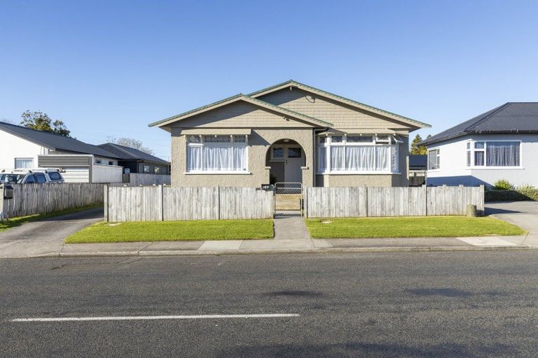 Photo of property in 389 Carrington Street, Upper Vogeltown, New Plymouth, 4310
