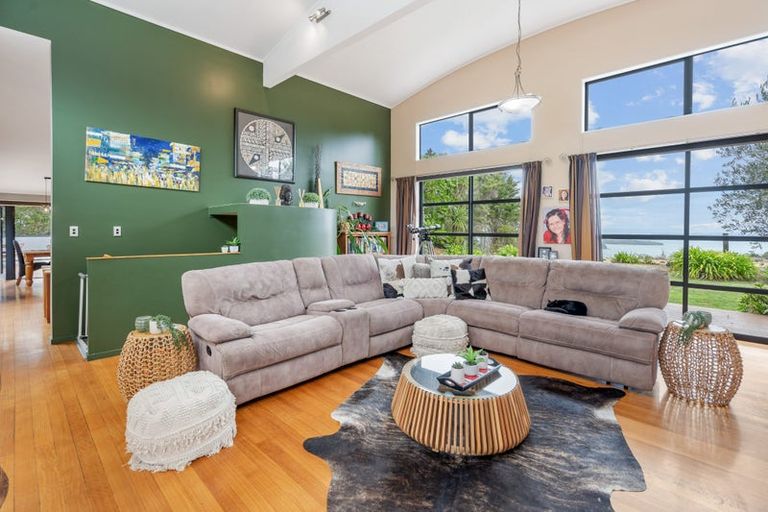 Photo of property in 66 Owhiwa Road, Parua Bay, Onerahi, 0192