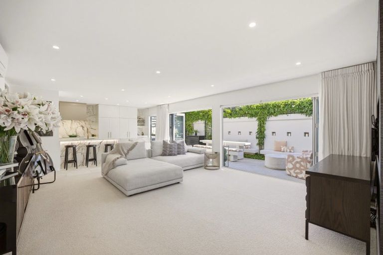 Photo of property in 45 Gracefield Avenue, Christchurch Central, Christchurch, 8013
