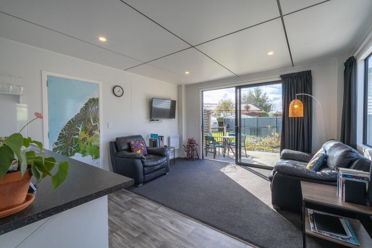 Photo of property in 27 Tawera Place, Te Anau, 9679