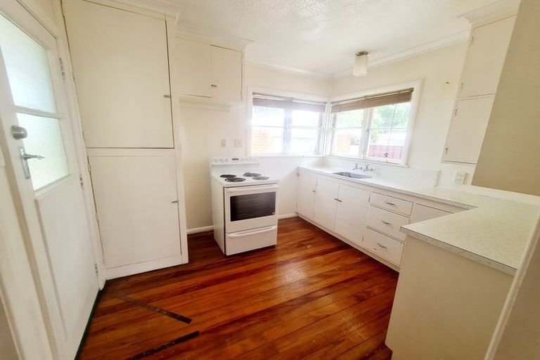 Photo of property in 2a Sutherland Avenue, Silverstream, Upper Hutt, 5019