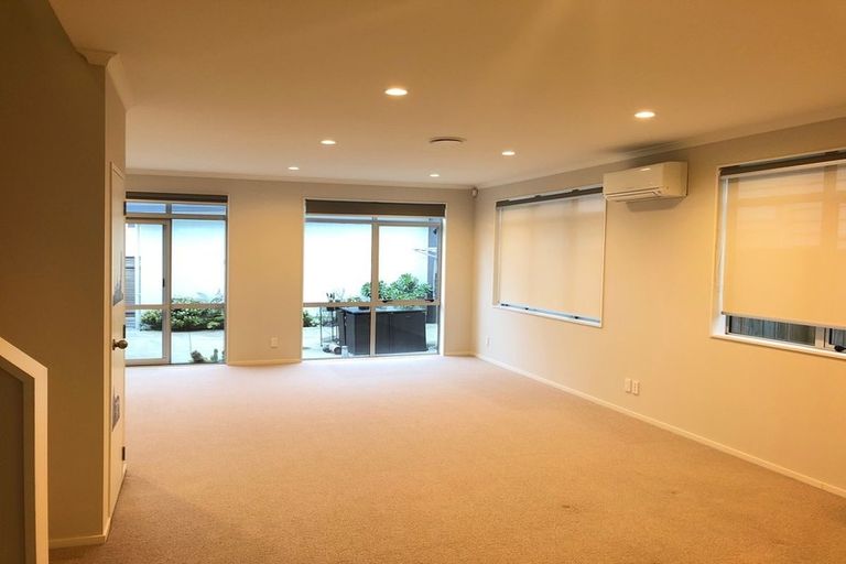 Photo of property in 96 Flat Bush School Road, Flat Bush, Auckland, 2019