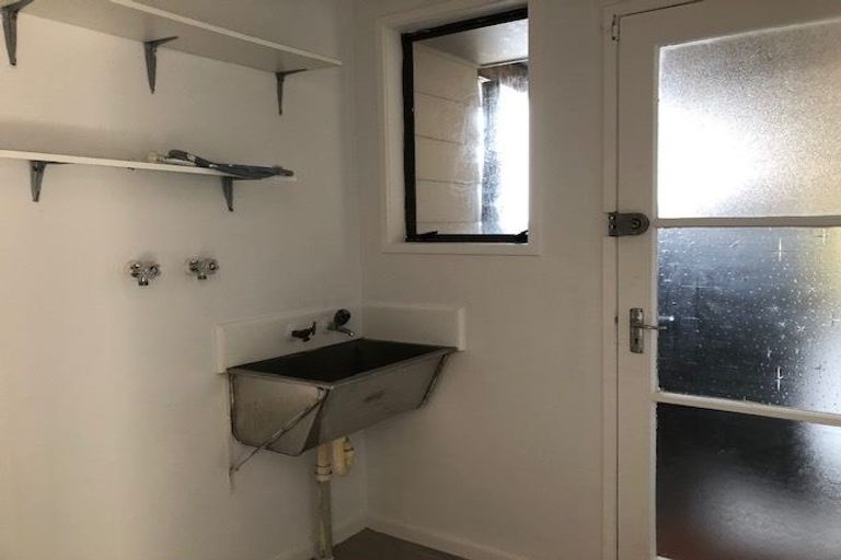 Photo of property in 10 Massine Place, Randwick Park, Auckland, 2105