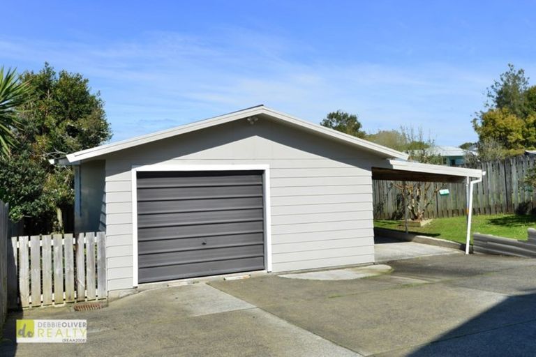 Photo of property in 18 Old Parua Bay Road, Parahaki, Whangarei, 0112