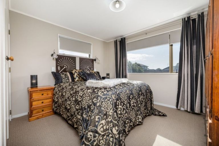 Photo of property in 2/33 Golf Road, Mount Maunganui, 3116