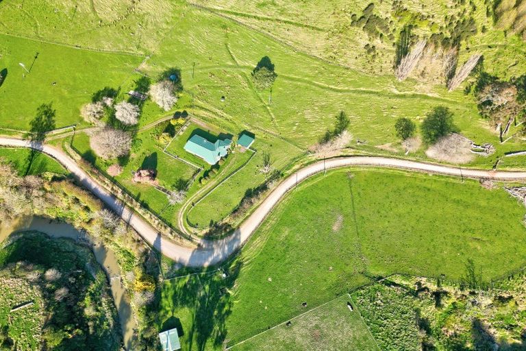 Photo of property in 868 Makakaho Road, Ngamatapouri, Whanganui, 4588