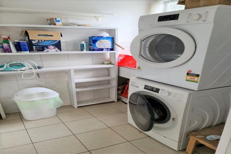 Photo of property in 13 Tabitha Crescent, Henderson, Auckland, 0612