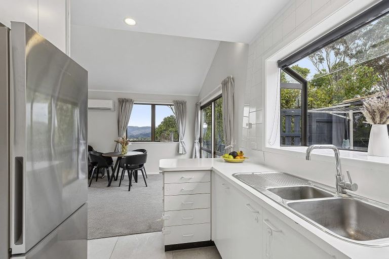 Photo of property in 22 The Bollard, Whitby, Porirua, 5024