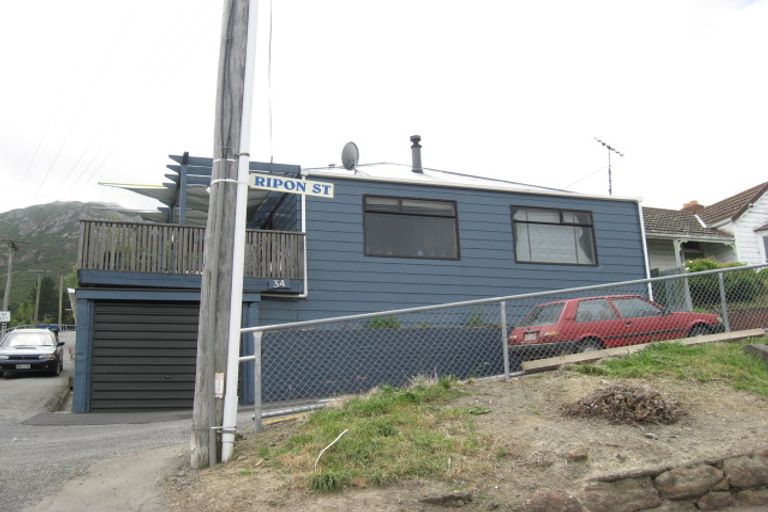 Photo of property in 34 Ripon Street, Lyttelton, 8082