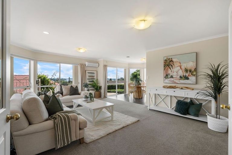 Photo of property in 27 Oteki Park Drive, Welcome Bay, Tauranga, 3112