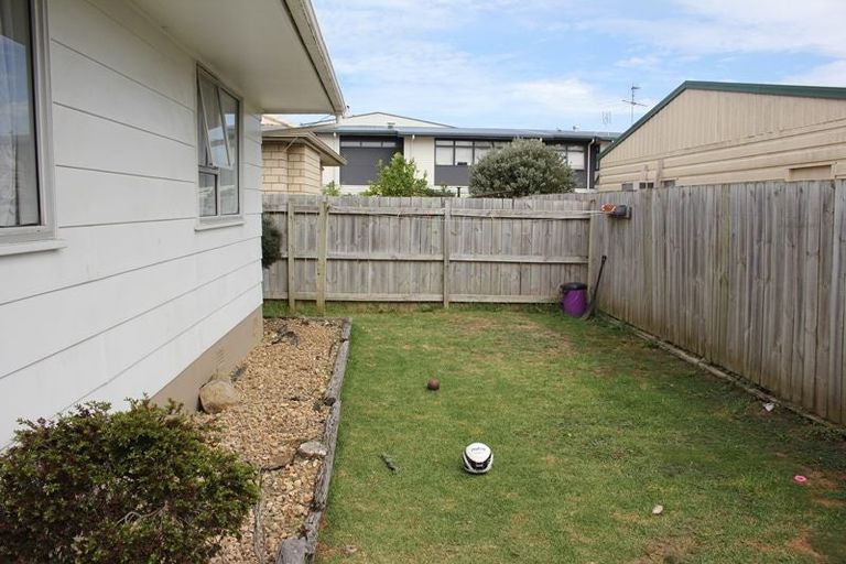 Photo of property in 6 Parvin Place, Pukekohe, 2120
