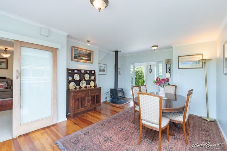 Photo of property in 39 Maungaraki Road, Korokoro, Lower Hutt, 5012