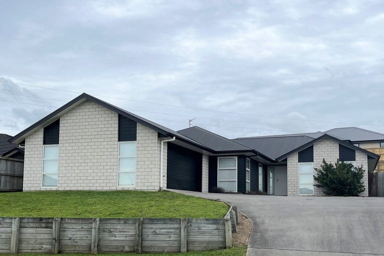 Photo of property in 121 Te Manatu Drive, Huntington, Hamilton, 3210