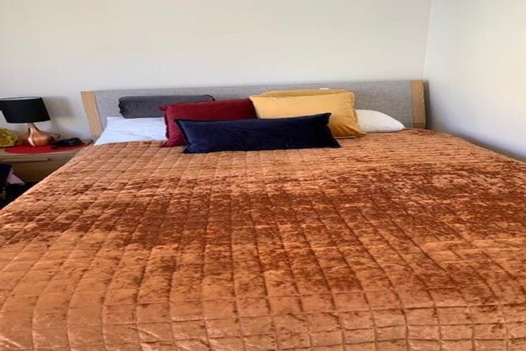 Photo of property in 39a Erlestoke Crescent, Churton Park, Wellington, 6037