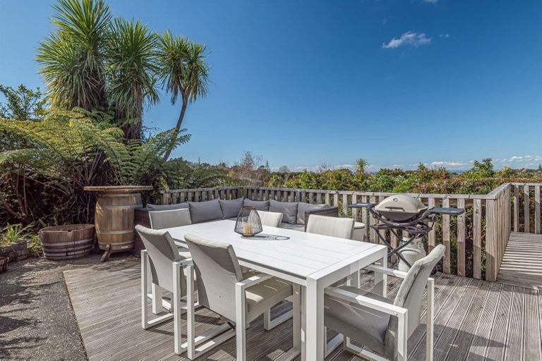 Photo of property in 300c Glenvar Road, Torbay, Auckland, 0630