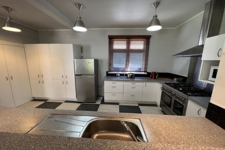 Photo of property in 91 Marne Street, Hokowhitu, Palmerston North, 4410