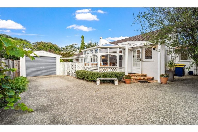 Photo of property in 2/23 Cecil Road, Milford, Auckland, 0620