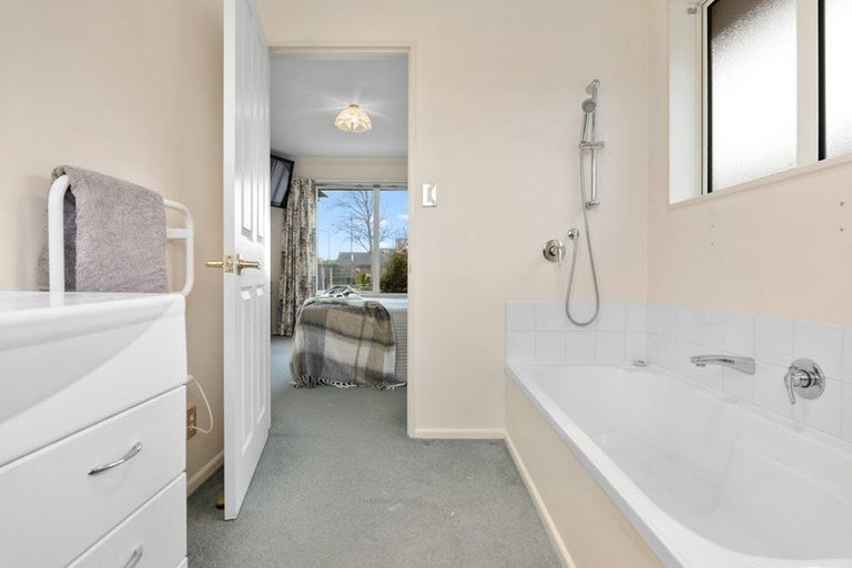 Photo of property in 359 Halswell Road, Halswell, Christchurch, 8025