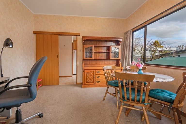 Photo of property in 494 College Street, Hokowhitu, Palmerston North, 4410