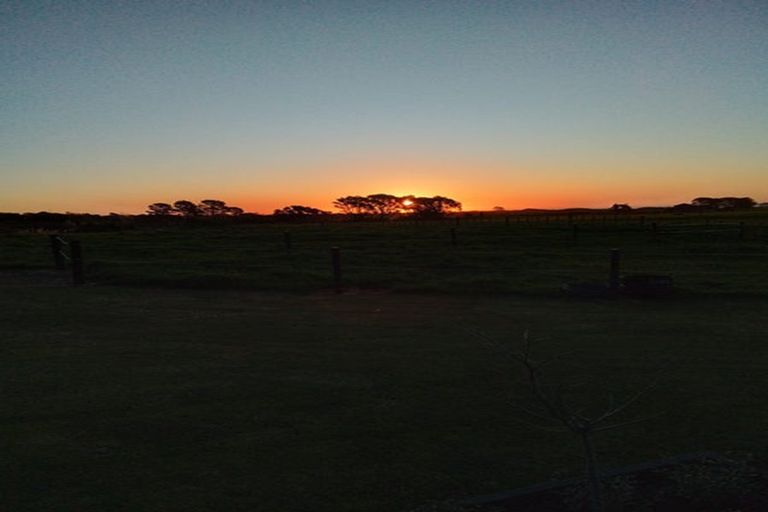 Photo of property in 31 Kaihihi Road, Okato, New Plymouth, 4381