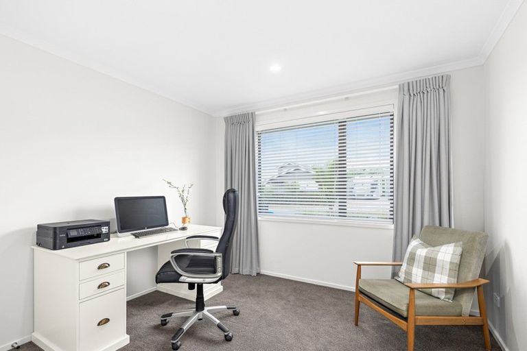 Photo of property in 12 Trevally Place, Snells Beach, 0920