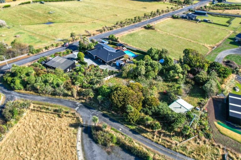 Photo of property in 231 Moturata Road, Taieri Beach, Brighton, 9091