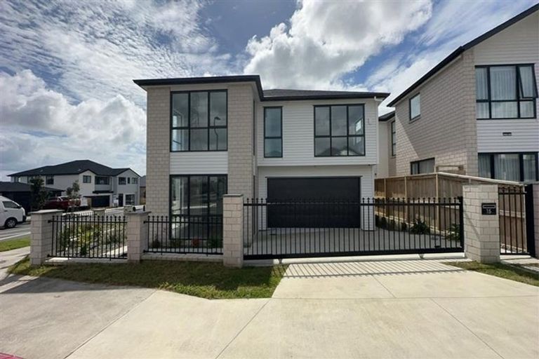 Photo of property in 15 Dungloe Avenue, Flat Bush, Auckland, 2019